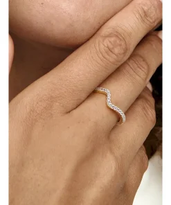 Alternative view of Sparkling Wave Ring