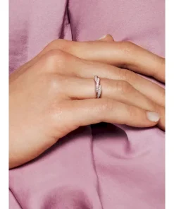 Alternative view of Sparkling Twisted Lines Ring