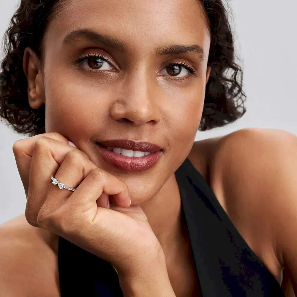 Sparkling Bow Ring - Image 3