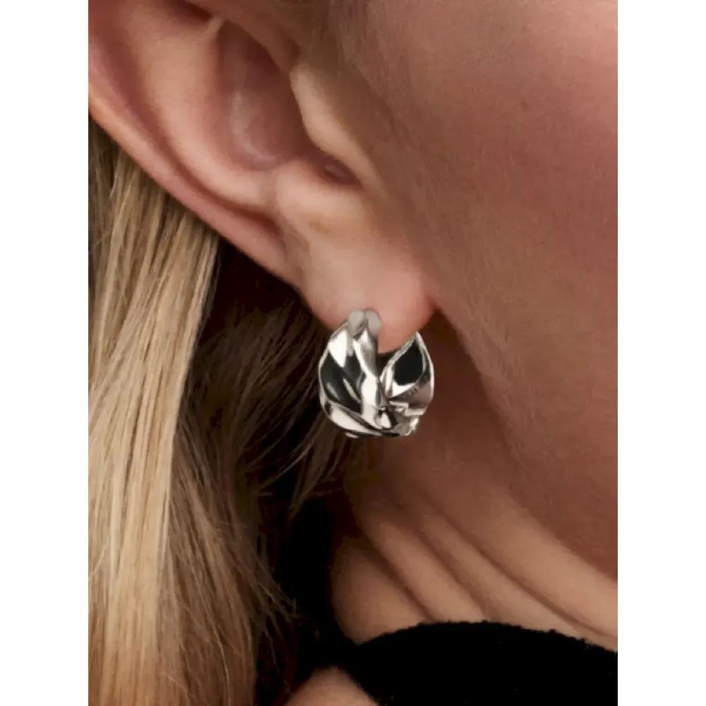 Rippled Small Hoop Earrings - Image 2