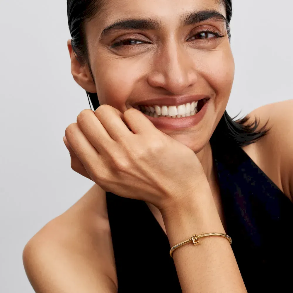 Letter E Charm Necklace - Image 10