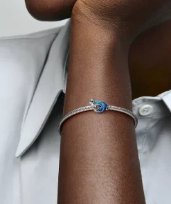 Alternative view of Metallic Blue Gecko Charm