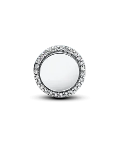 Alternative view of Mom Charm