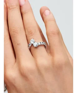 Alternative view of Sparkling Overlapping Band Ring