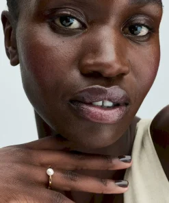 Alternative view of Treated Freshwater Cultured Pearl Ring