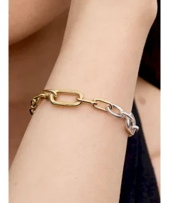 Alternative view of Link Chain Bracelet