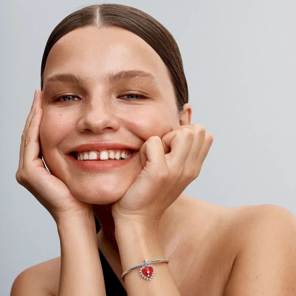 Spinnable Arrow Heart Dangle Charm - Image 3