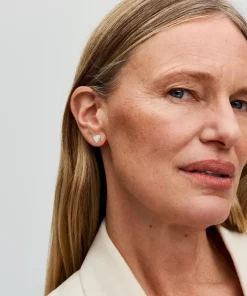 Alternative view of White Rose in Bloom Stud Earrings