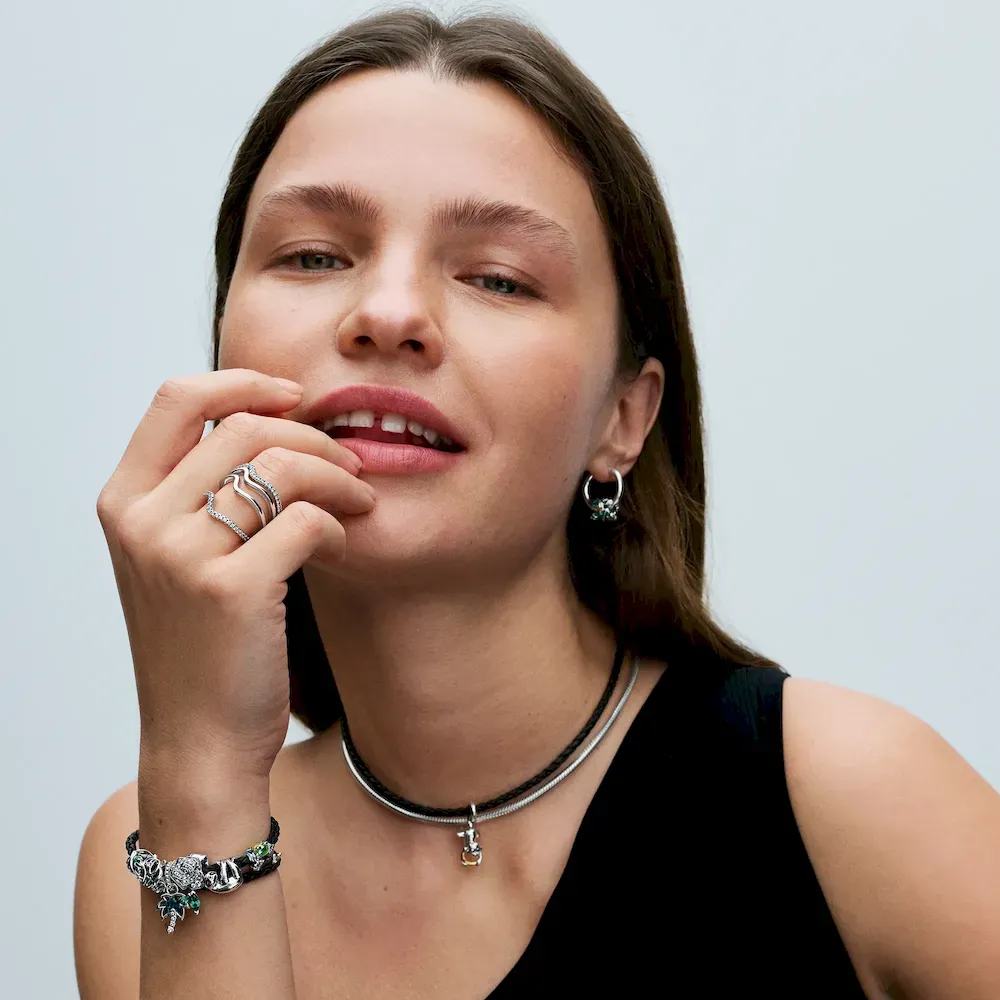 Climbing Frog Charm - Image 4