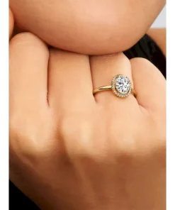 Alternative view of Oval Sparkling Halo Ring