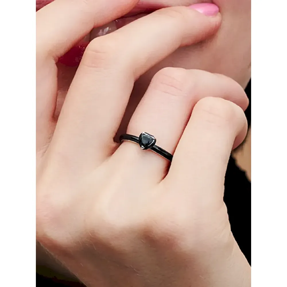 Black Hearts Ring Set - Image 7